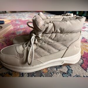 Eddie Bauer Balasana Beige Quilted Sherpa Lined Mid-Calf Snow Boot US 8 Lace Up